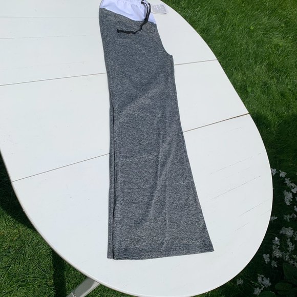 Women's Yoga Pants - Picture 3 of 6